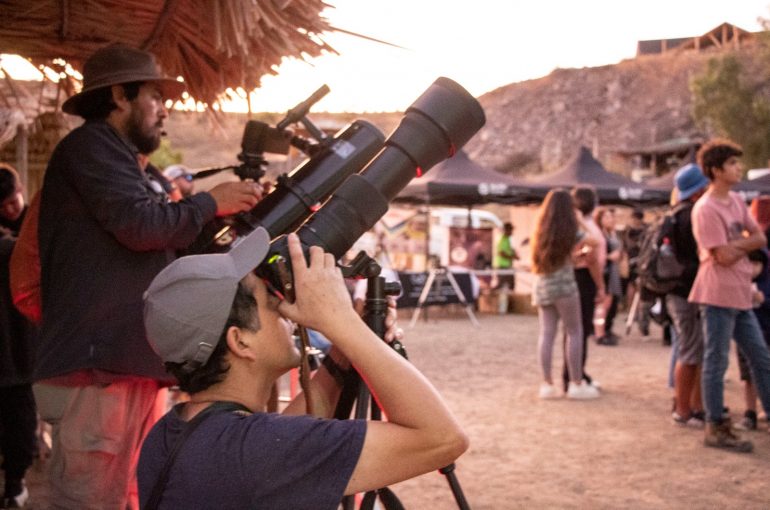 <strong>Fiesta de los Astros deleitó a montepatrinos y turistas con una nueva propuesta en torno a la astronomía</strong>