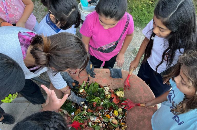 Niños y Niñas de CECREA celebran el Día de la Tierra con talleres y actividades ecológicas para promover la conciencia ambiental en la Región de Atacama