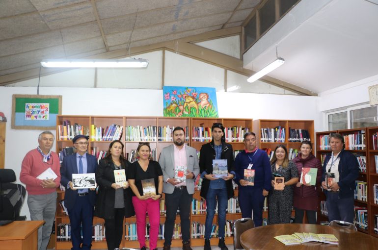 Con inauguración de nueva biblioteca y completa programación de actividades se celebra el mes del libro en Atacama