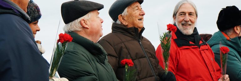 Familiares de presos políticos y autoridades visitan Isla Dawson, a 50 años del Golpe de Estado