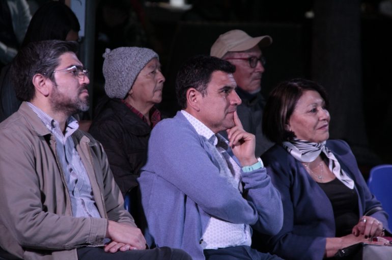 Jorge Baradit presente en el cierre de la 2da Versión de la Feria del Libro “El Palqui” - Monte Patria