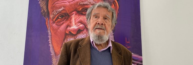 Artista visual y maestro Waldo Valenzuela recibe Premio Regional a las Culturas, las Artes y el Patrimonio “Linterna de Papel” 2023