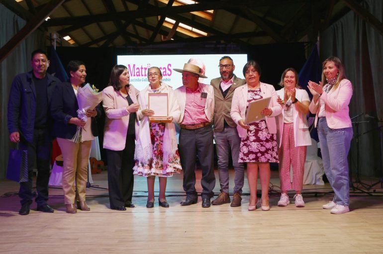 Reconocen a tres “Matriarcas de Atacama” por su aporte al patrimonio cultural regional