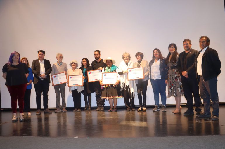 El Mundo Cultural de Tarapacá distinguió a sus pares en la tercera versión de los premios de Artes, Culturas y Patrimonio “Guillermo Jorquera Morales”