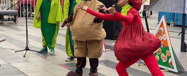 La Fiesta del Teatro se vivió en plaza Sotomayor de Antofagasta