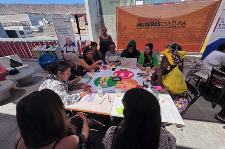 Mujeres de las Artes, las Culturas y el Patrimonio se vinculan y reflexionan en el marco del 8M