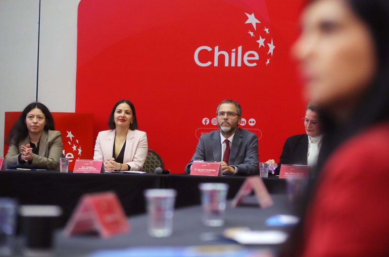 ProChile y Ministerio de las Culturas celebran acuerdo para reactivar la implementación de la Film Commission en Chile