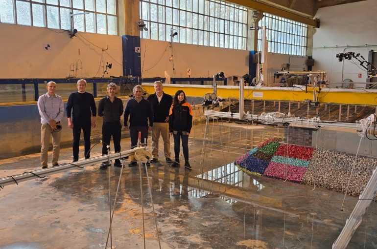 Puerto Antofagasta activa etapa clave del proyecto de ampliación del molo con modelación física en IHCantabria