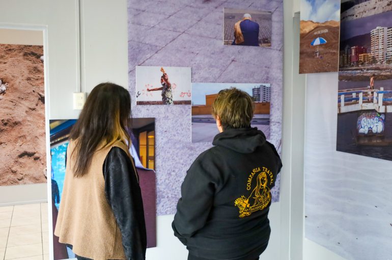 Ciudad errante: La muestra de fotografía que se toma la galería en Balmaceda Arte Joven Antofagasta