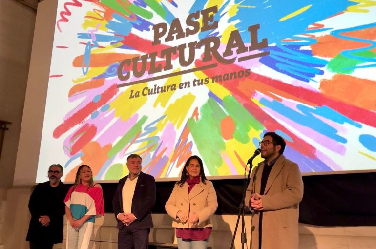 Pase Cultural beneficiará a casi 35 mil personas en la Región de Valparaíso: serán prioridades jóvenes y personas mayores