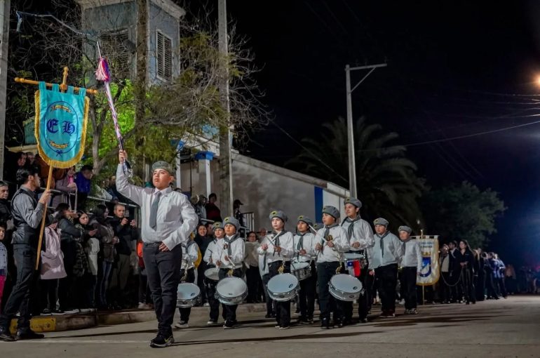 Chañaral Alto celebró sus 120 años con emotivo acto y masivo desfile ciudadano