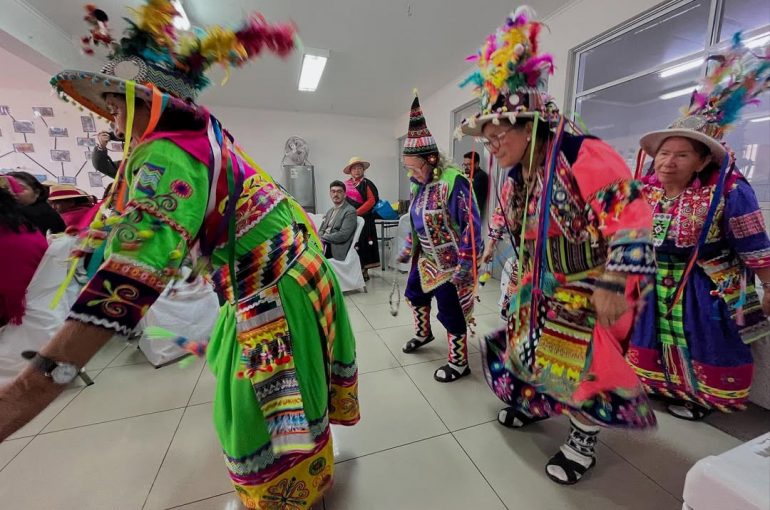 Fundación Mariposas de Miraflores: Tejiendo puentes en el despertar Aymara a través de Qhananchawi