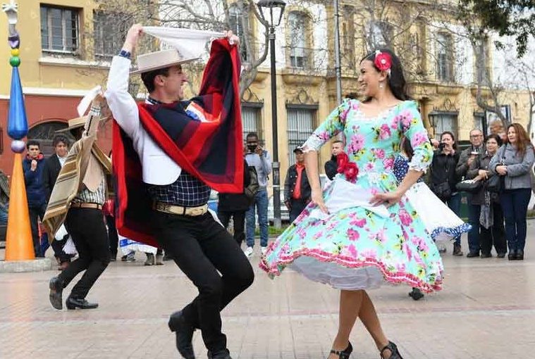 30 agrupaciones de cueca darán vida a 24 horas ininterrumpidas de cueca en La Serena