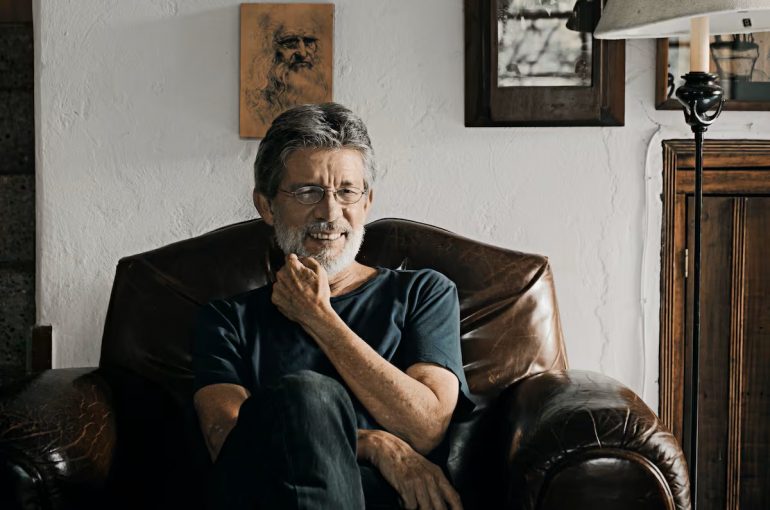 Colombiano Tomás González es el nuevo ganador del Premio Iberoamericano de Narrativa Manuel Rojas 2025